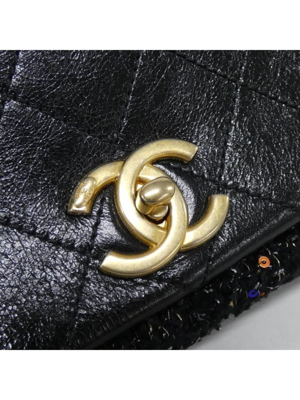 Chanel Shoulder Bag Black - Picture 5 of 8